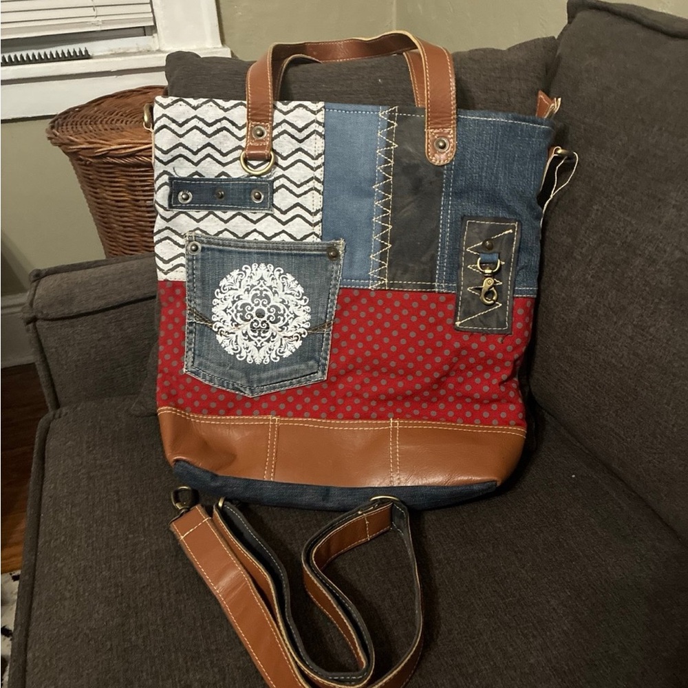 Patchwork Tote Bag With Brown And Red Accents, Sh… - image 1